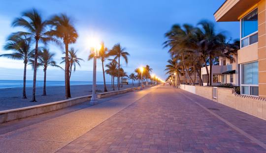 Beach Bliss Bayside Hollywood Walk